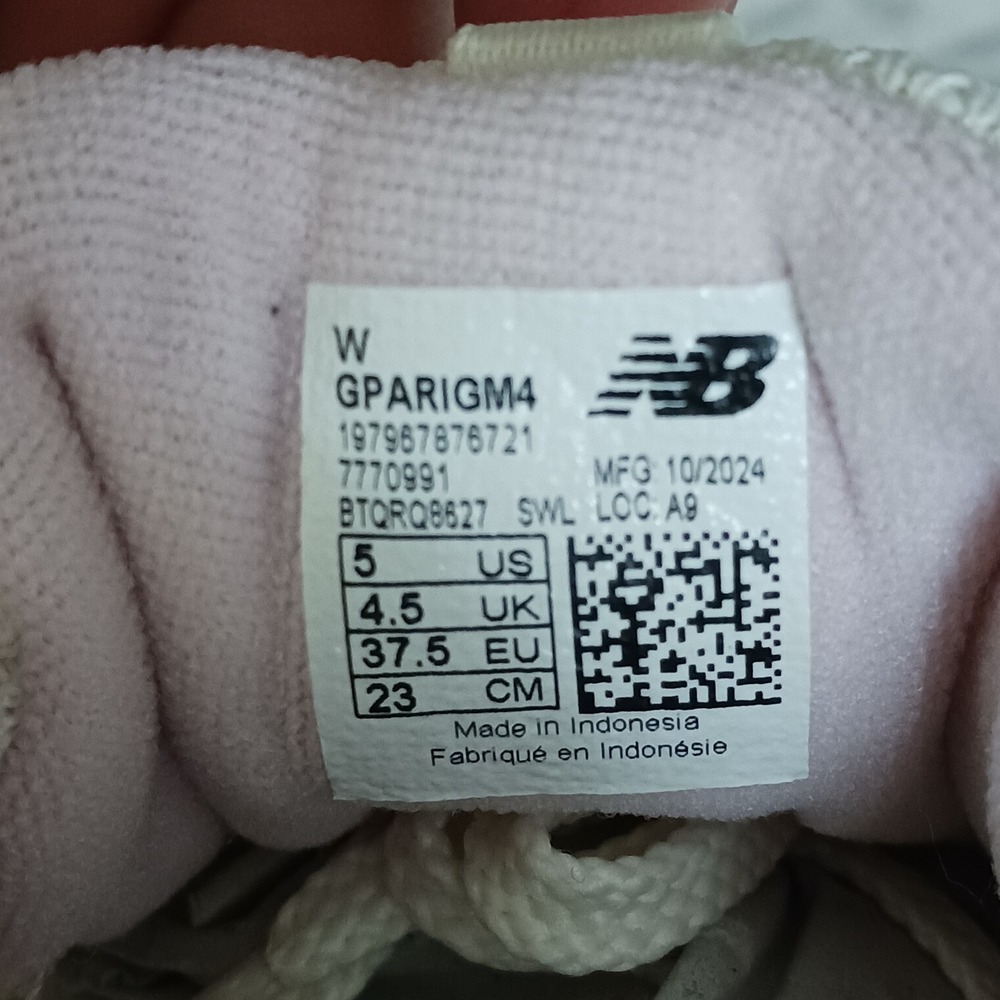 New Balance Fresh Foam Arishi v4 Big Kids Wide Running Shoes White Pink Size 5 - Picture 9 of 12